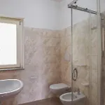 アパート 1 Bedroom Awesome In