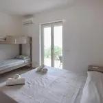 アパート 1 Bedroom Awesome In