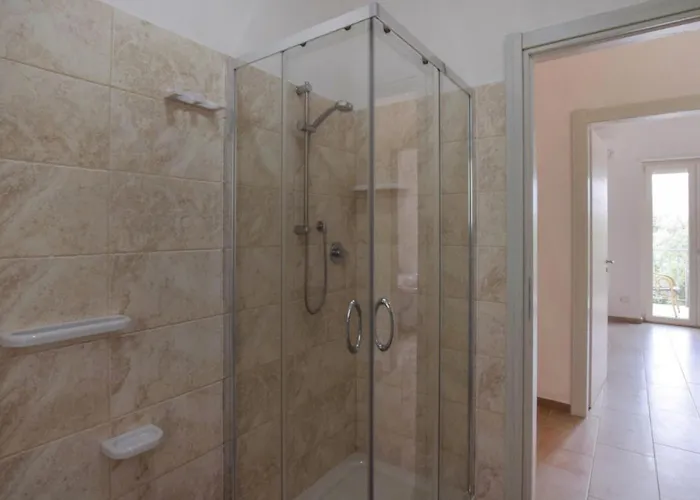 1 Bedroom Awesome In * Ricadi