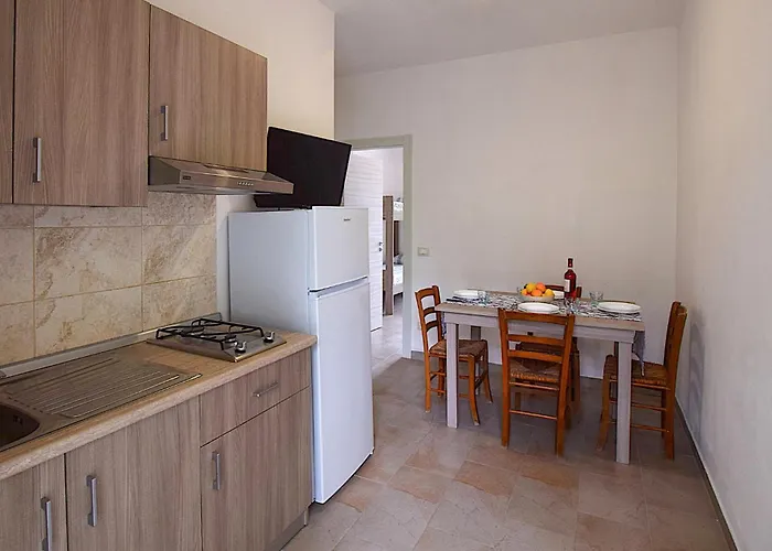 1 Bedroom Awesome In Apartman *