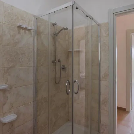 1 Bedroom Awesome In * Ricadi